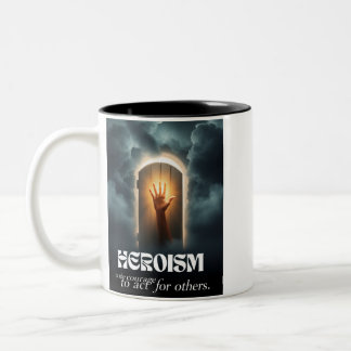 Heldentum: Der Mut, für andere zu handeln Zweifarbige Tasse