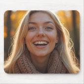 Helena Chevalier Nah-up im Herbstwald Mousepad (Vorne)