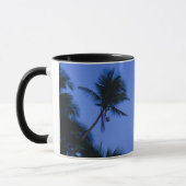 Hell beleuchteter Mond, Silhouette der Tasse (Links)
