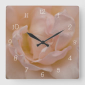 Hell Pink Extravagante Rose Blume Quadratische Wanduhr (Vorderseite)
