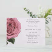 Hell Pink Rose Quinceañera Einladung (Stehend Vorderseite)