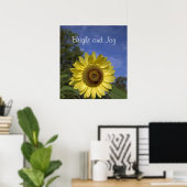 Hell und fröhlich perfekte Sonnenblume in blauem H Poster (Heimbüro)