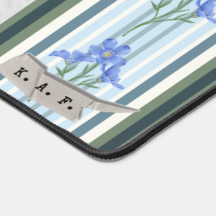 Hellblau gestreifte Flora Schreibtischunterlage