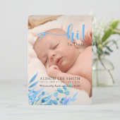 Hellblau "Hi" mit Blätter-Geburtsankündigung Ankündigung (Stehend Vorderseite)