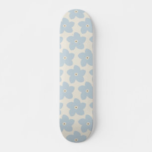 Hellblau und cremefarbene Retro-Blume Skateboard