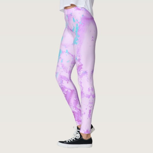Hellblau und Lila Leggings (Links)