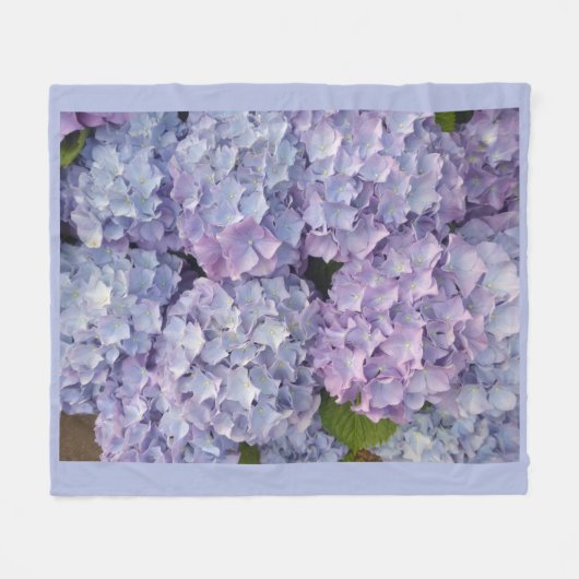 Hellblau und rosa Hydrangea Blauer Fleece Blanket (Vorderseite (Horizontal))