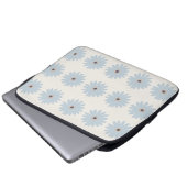 Hellblaue Daisy Laptopschutzhülle (Vorne Knopf)