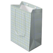 Hellblaue Geschenktasche mit Karomuster | Modern M Mittlere Geschenktüte (Rückseite Schrägansicht)