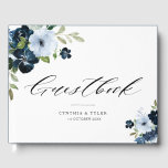 hellblaue Hochzeitsgast Gästebuch<br><div class="desc">Dieses Gästebuch bietet wunderschöne Blume in blauen Aquarelltönen. Fühlen Sie sich frei,  um den Text und die Farben zu personalisieren.</div>
