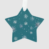 Hellblaue Schneeflocken Weihnachten Ornament (Rückseite)