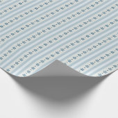 Hellblaue Streifen und Blumen Geschenkpapier (Ecke)