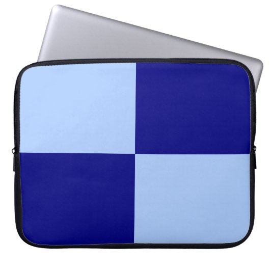 Hellblaue und dunkelblaue Rechtecke Laptopschutzhülle (Vorderseite)