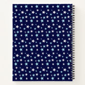 Hellblaue und weiße Sterne auf Navy Blue Notizblock (Rückseite)