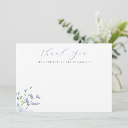 Hellblauer Brautparty Flor Dankeskarte (Stehend Vorderseite)