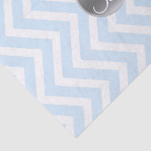 Hellblauer Chevron-Druck Monogrammbuchstabe Initia Seidenpapier (Ausschnitt)