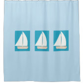 Hellblauer Duschvorhang mit weißen Segelbooten (Vorderseite)