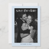 Hellblauer fetter Text Foto Minimalistische Hochze Save The Date (Vorderseite)