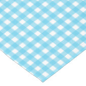 Hellblauer Gingham Tischdecke (Schrägansicht)