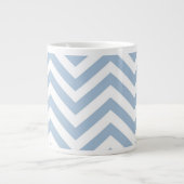 Hellblauer Grunge-strukturiertes Zickzack Jumbo-Tasse (Vorderseite)