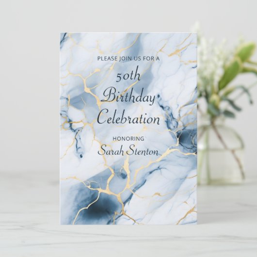 Hellblauer Marmor 50. Geburtstag Einladung (Stehend Vorderseite)