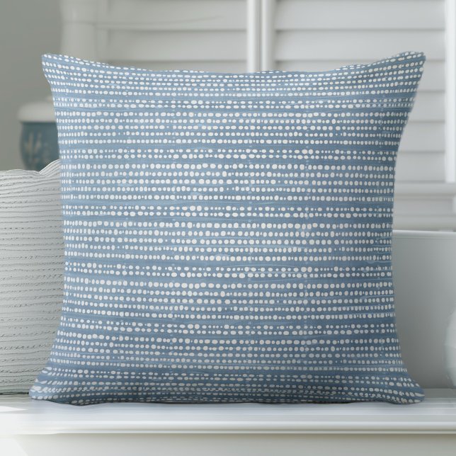 Hellblaues dekoratives Kissen (Von Creator hochgeladen)