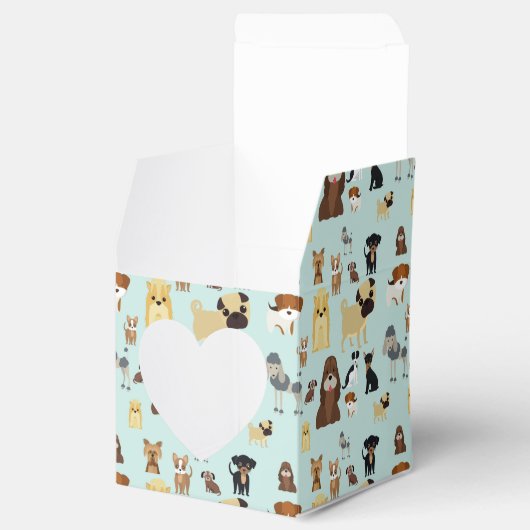 hellblaues Hundemuster. Geschenkschachtel (Geöffnet)