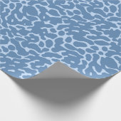 Hellblaues Leopardenmuster Geschenkpapier (Ecke)