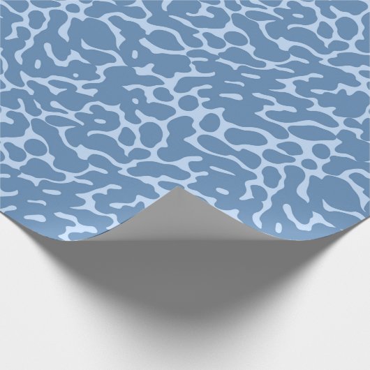 Hellblaues Leopardenmuster Geschenkpapier (Ecke)