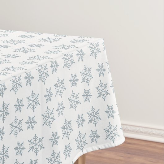 Hellblaues Schneeflockenmuster auf Weiß Tischdecke (Beispiel)
