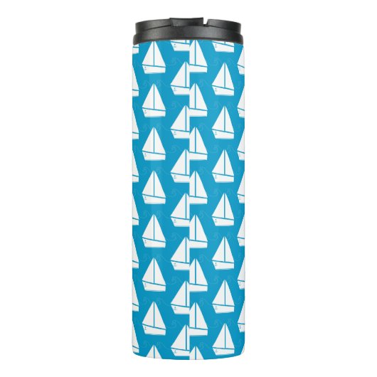 Hellblaues Segelboot-Muster Thermosbecher (Rückseite)