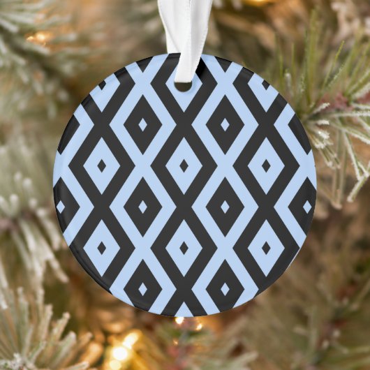 Hellblaues und schwarzes Diamantmuster Ornament (Baum)