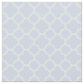 Hellblaues weißes Quatrefoil Muster Stoff (Nahaufnahme)