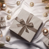 Hellbraun-weiß gestreiftes Muster Geschenkpapier