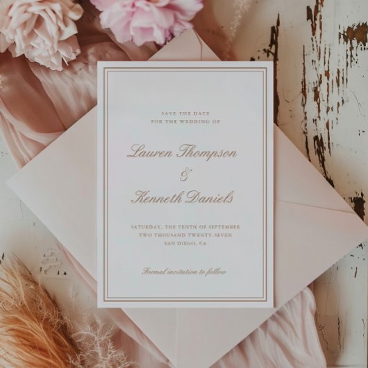Hellbraunes Elegant-Script Save-The-Date Einladung