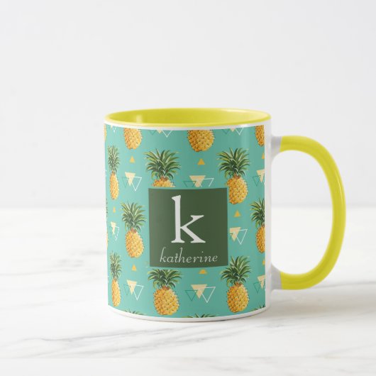 Helle Ananas auf geometrischem Monogramm des Tasse (Rechts)