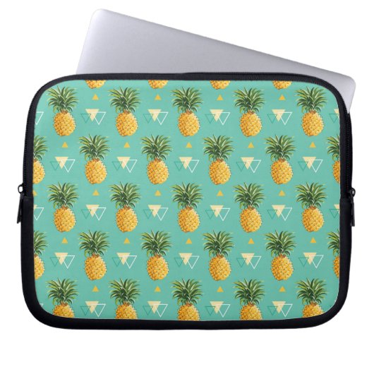 Helle Ananas auf geometrischem Muster Laptopschutzhülle (Vorderseite)