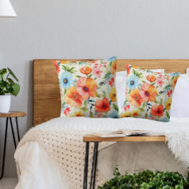 Helle Aquarellblütenblütenblüten Kissen