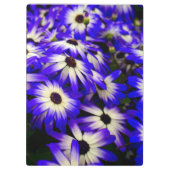 Helle blaue und weiße digitale Blume Klemmbrett (Rückseite)