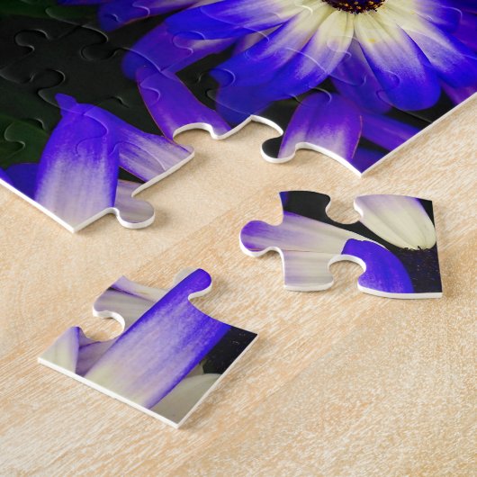 Helle blaue und weiße digitale Blume Puzzle (Seite)