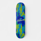 Helle Blue & Green Camouflage Glitzer Camouflage N Skateboard (Vorne)