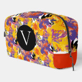 Helle Blume. Waschbeutel (Rechte Ecke)