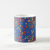 Helle Blumenminiprint auf Blue Coffee Tasse (Mittel)