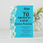 Helle Blumenüberraschung 70. Geburtstagsparty Einladung (Stehend Vorderseite)