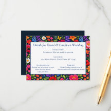 Helle bunte Blumen auf schwarzem Hintergrund
