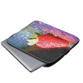 "Helle Erdbeere" Niedliches Foto. Jetzt kaufen Laptopschutzhülle (Vorne Knopf)