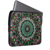 Helle Farbe im Dunkeln im Kaleidoskop im Medaillon Laptopschutzhülle (Vorne Rechts)
