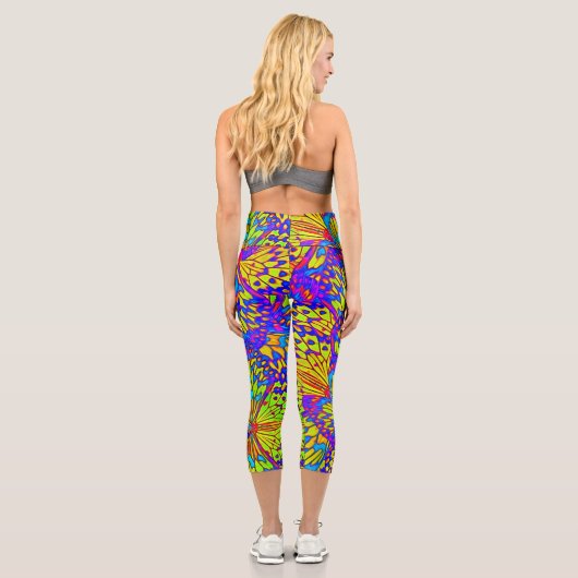 Helle Farben - Schmetterlingsmuster abstrakt Capri Leggings (Rückseite)