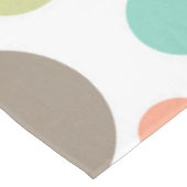 Helle, farbige Polka-Punkte Tischdecke (Schrägansicht)