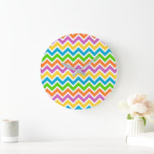 Helle Farbige Regenbogen-Chevron-Muster Große Wanduhr (Zuhause)